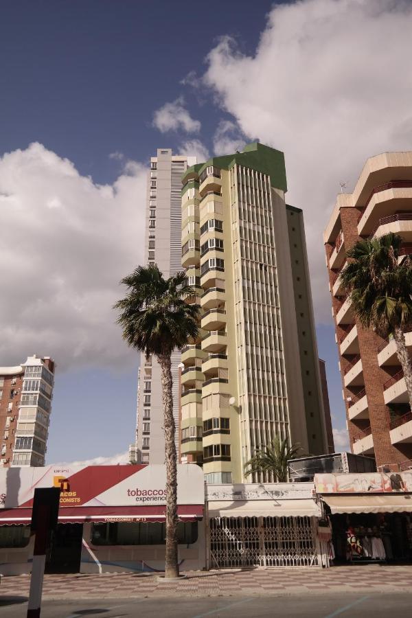Apartamentos Torre Gerona Benidorm Eksteriør billede