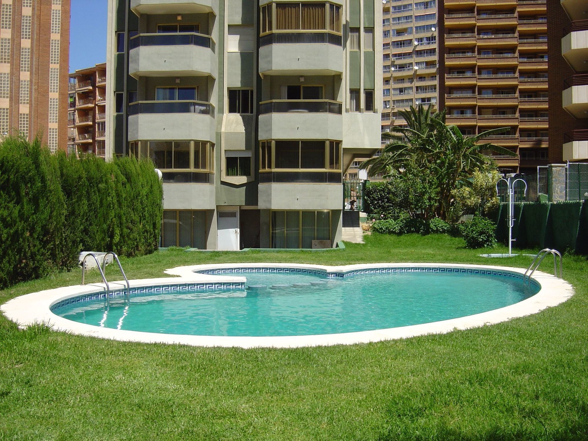 Apartamentos Torre Gerona Benidorm Eksteriør billede