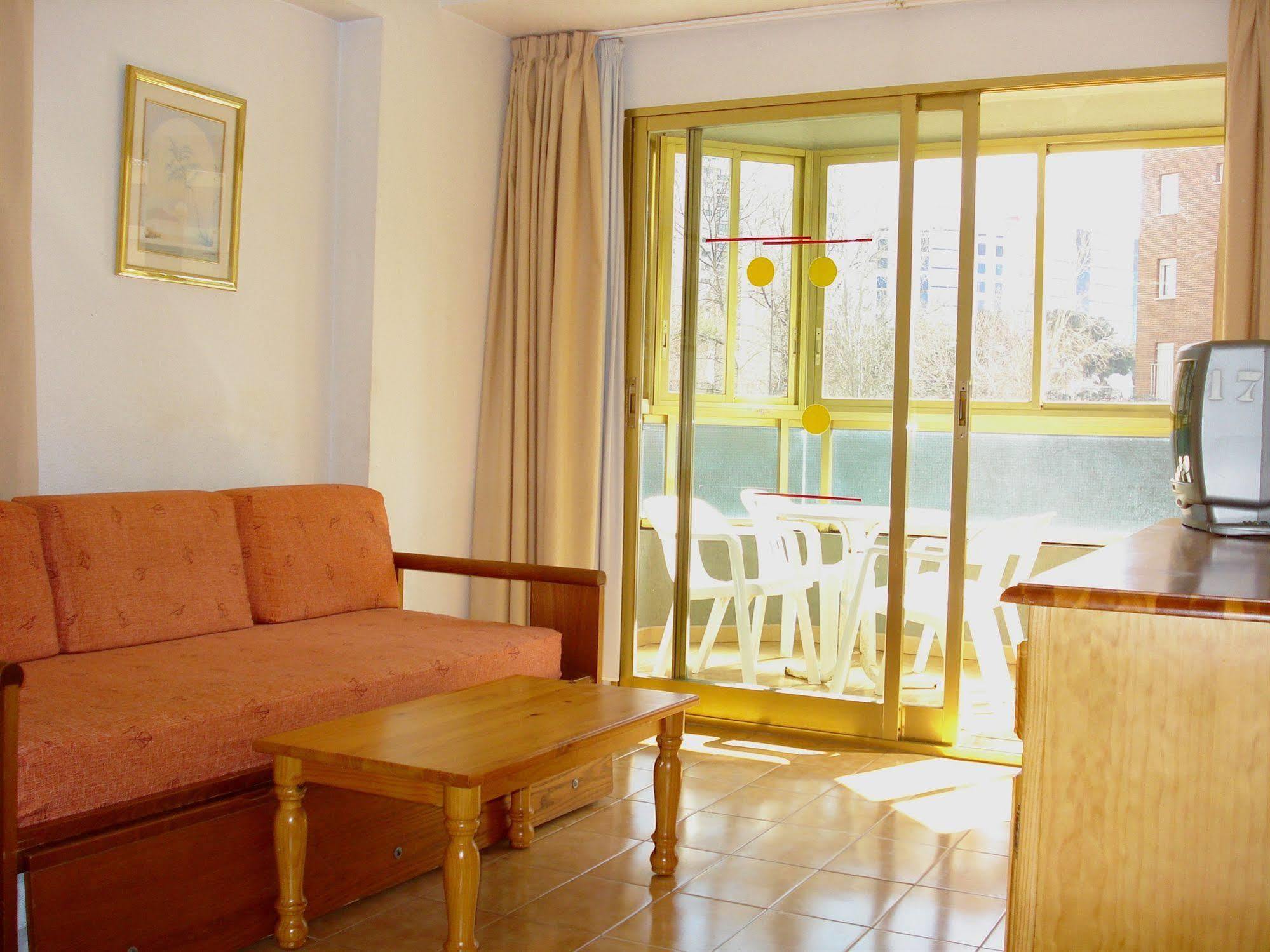 Apartamentos Torre Gerona Benidorm Eksteriør billede